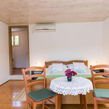Apartments Miskovic Donje Celo Zewnętrze zdjęcie