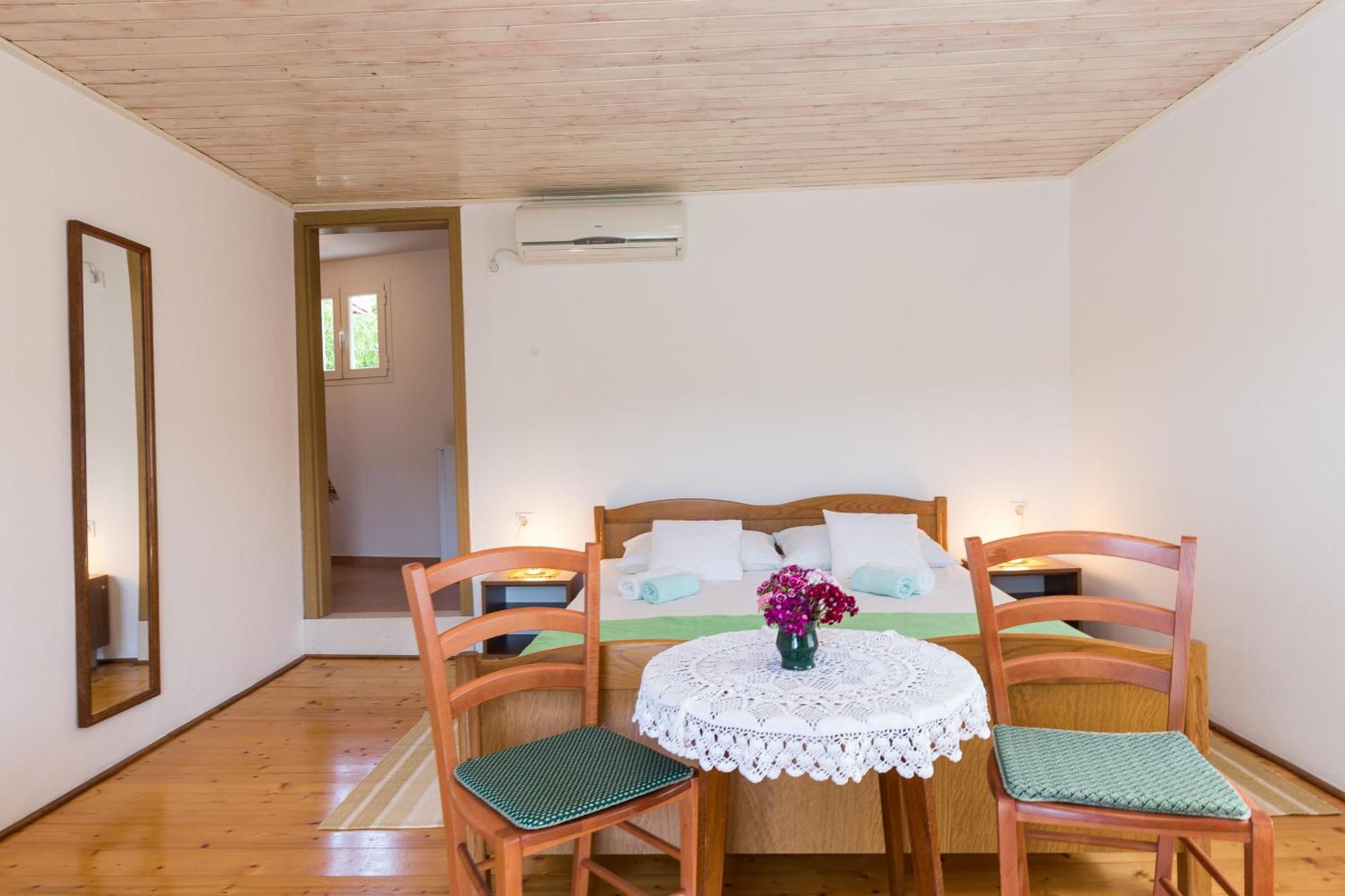 Apartments Miskovic Donje Celo Zewnętrze zdjęcie